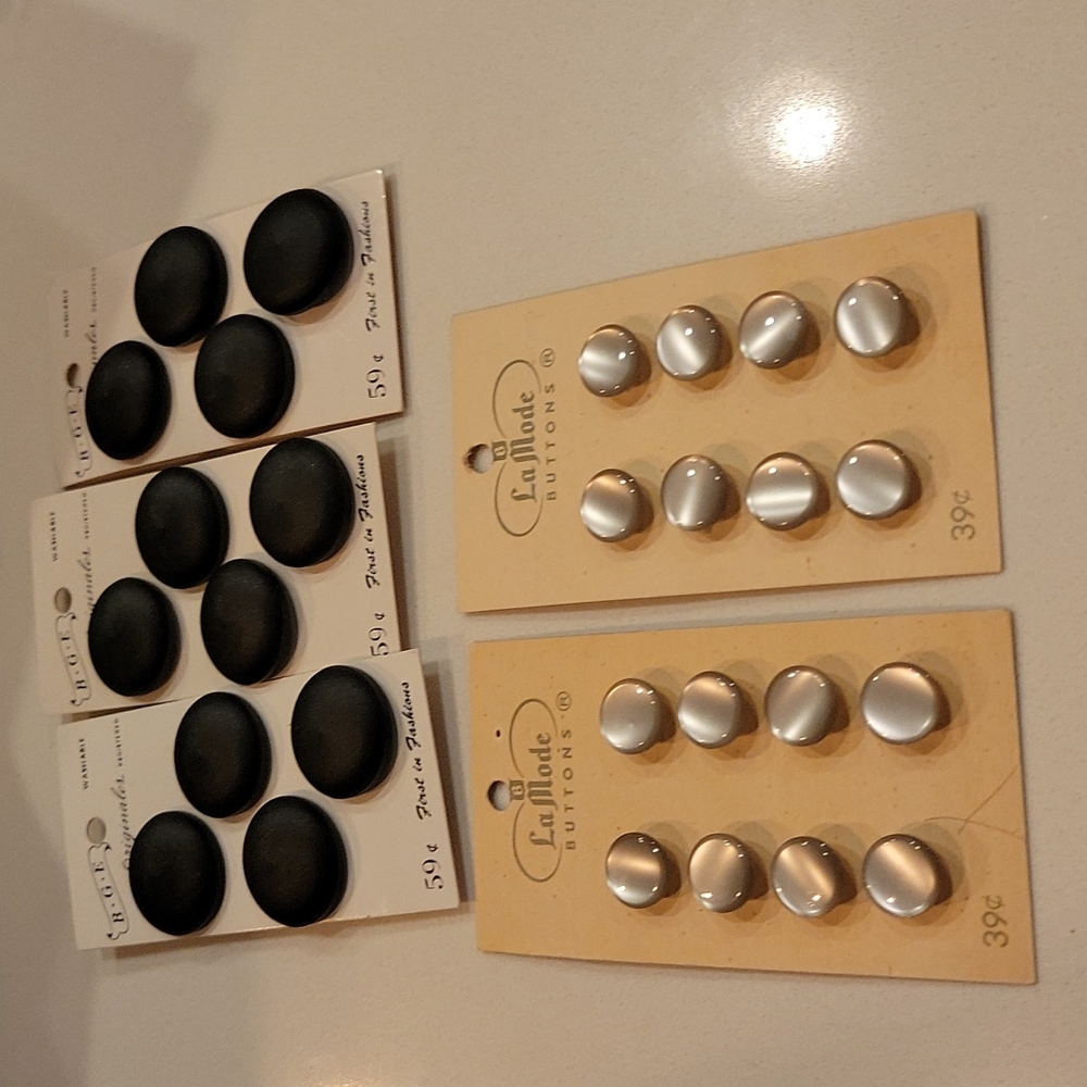 Lot of New Vintage Buttons